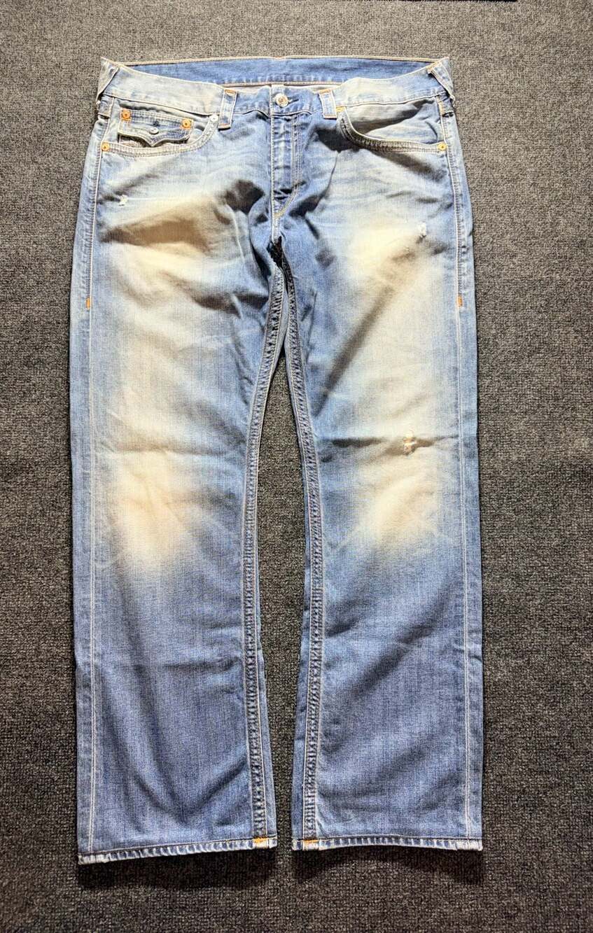 True Religion Straight Coastl Distressed Jeans mens Size 38 x 32